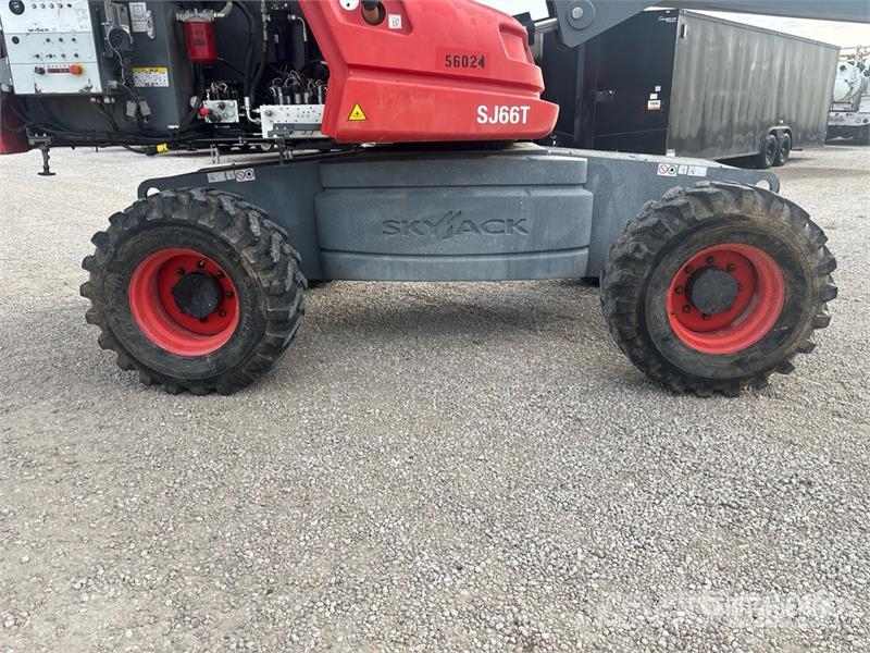 SkyJack SJ66T 4WD Diesel Telescopic Boom Lift Teleskooppipuominostimet