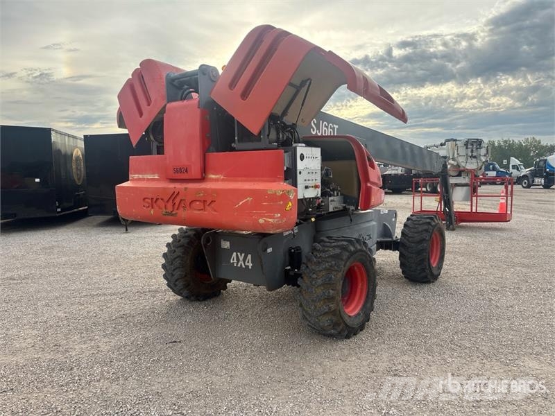 SkyJack SJ66T 4WD Diesel Telescopic Boom Lift Teleskooppipuominostimet