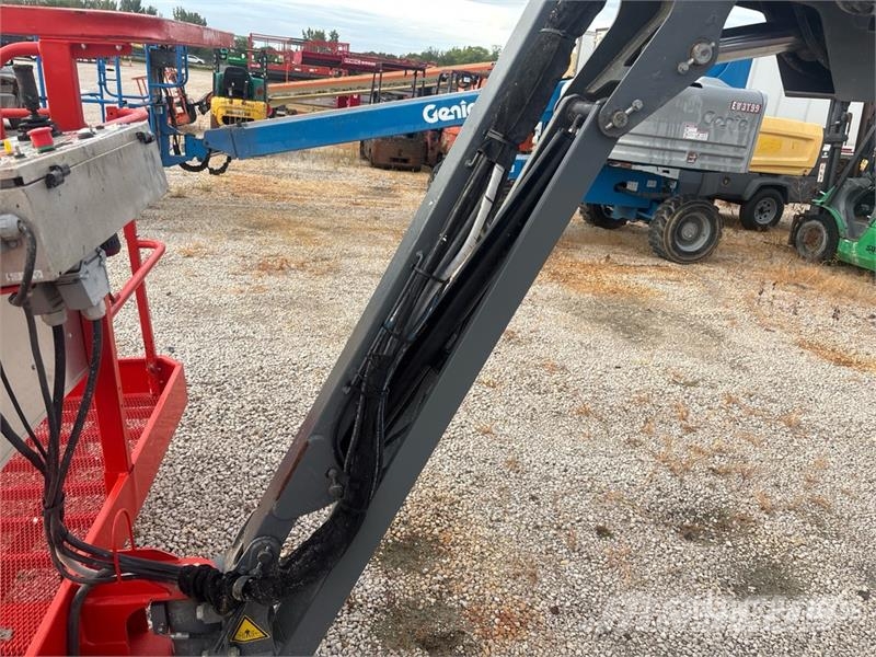 SkyJack SJ66T 4WD Diesel Telescopic Boom Lift Teleskooppipuominostimet