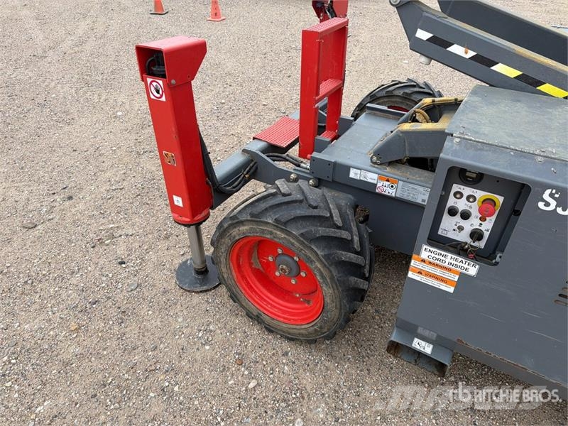 SkyJack SJ6832 RT Scheren-Arbeitsbühnen