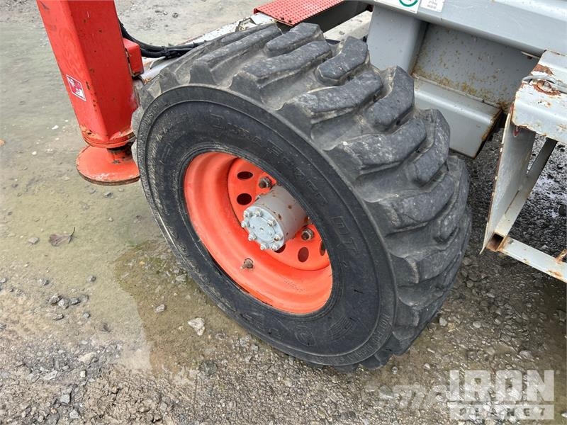 SkyJack SJ8243 Saxlifte