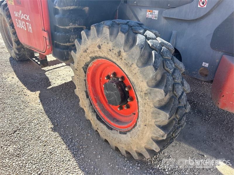 SkyJack SJ843TH Telehandler Teleskooplaadurid