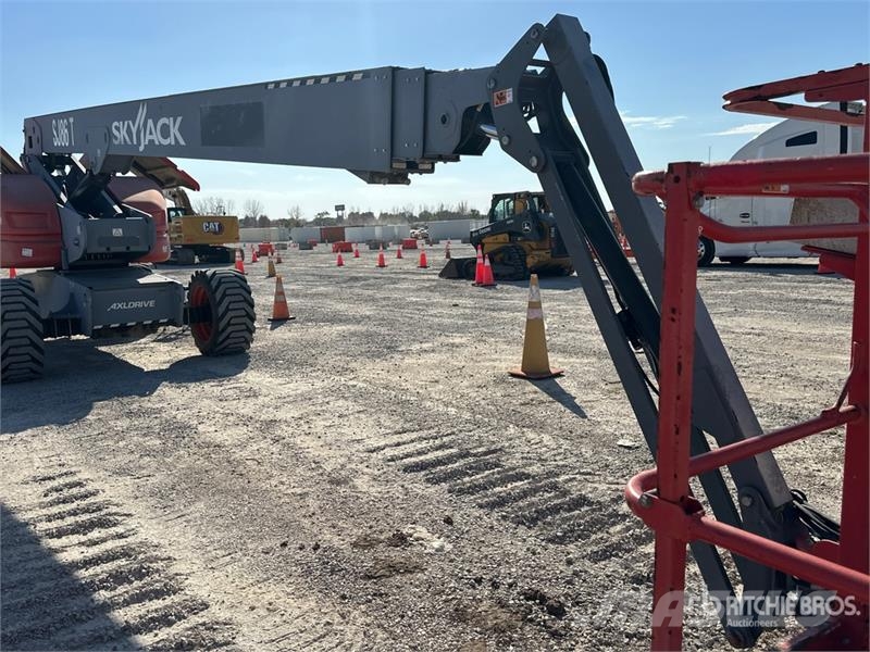 SkyJack SJ86T 4WD Diesel Telescopic Boom Lift رافعات سلة تلسكوبية