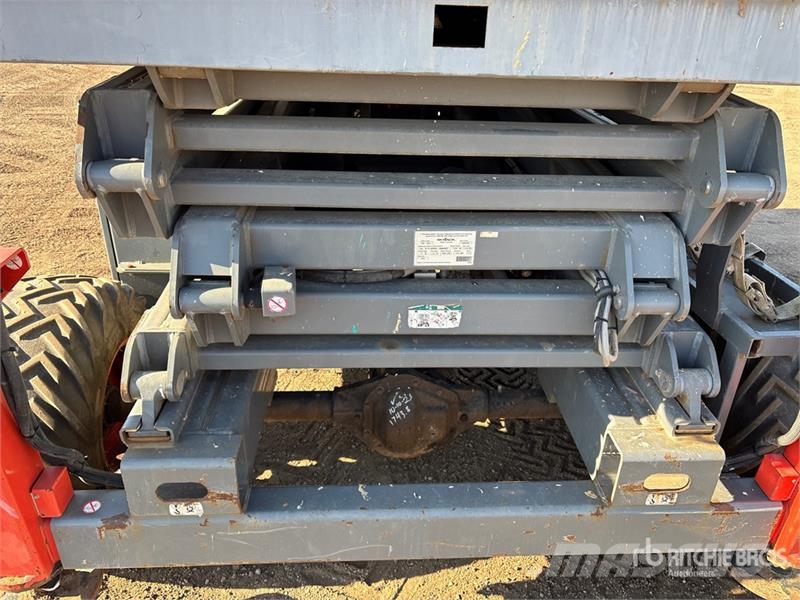 SkyJack SJ8831 Scissor lifts