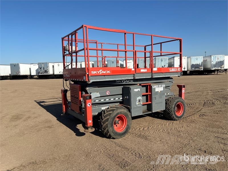 SkyJack SJ8831 Scissor lifts