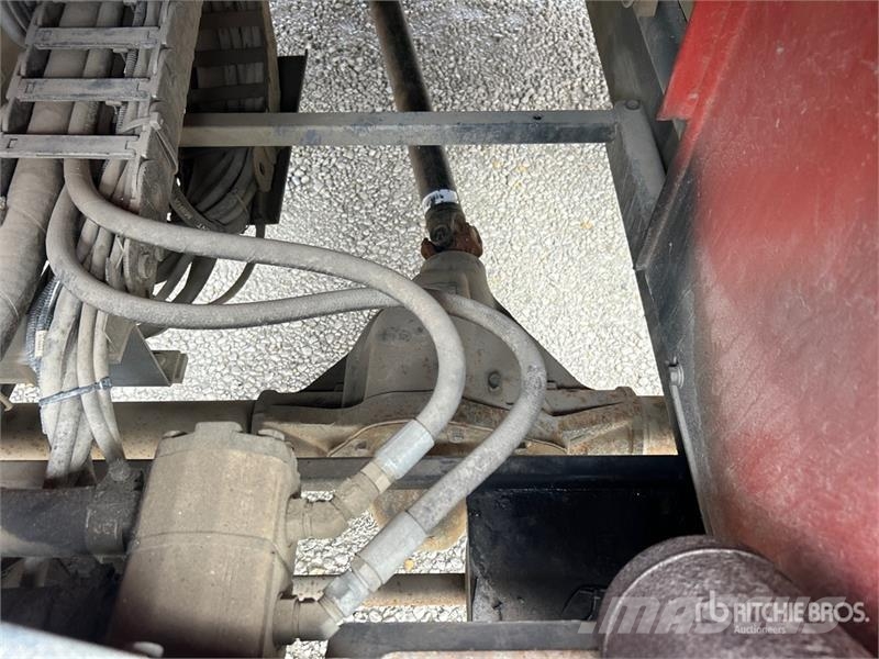 SkyJack SJ8841RT 4x4 Dual Fuel Scissor Lift Škarjaste dvižne ploščadi
