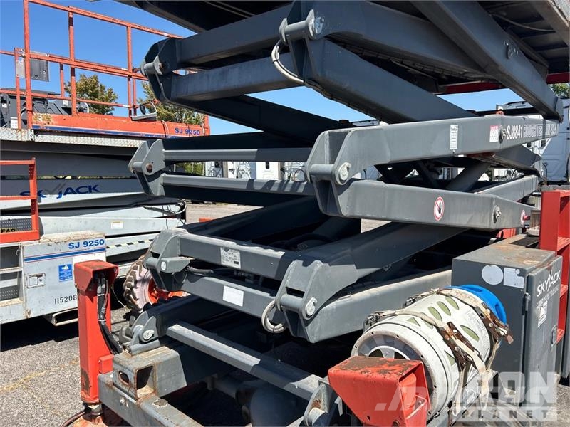 SkyJack SJ8841RT 4x4 Dual Fuel Scissor Lift Ανυψωτήρες ψαλιδωτής άρθρωσης