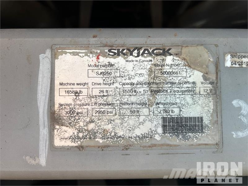 SkyJack SJ9250 4x4 Dual Fuel Scissor Lift Scissor lifts