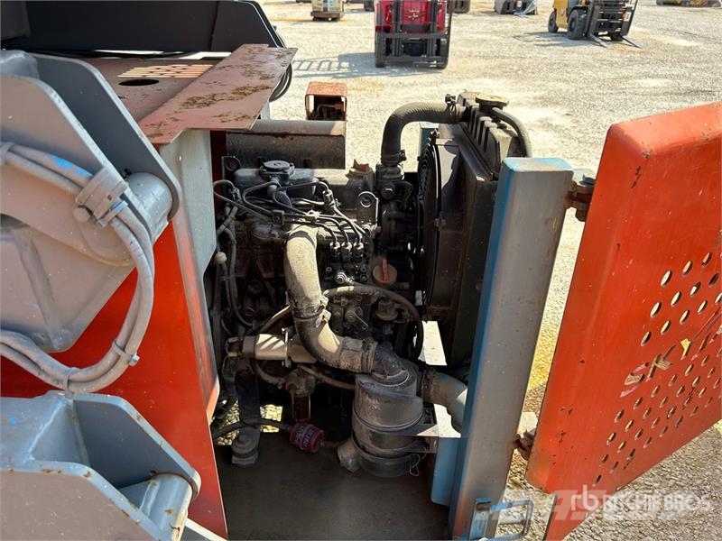 SkyJack SJ9250 Diesel Scissor Lift Scissor lifts