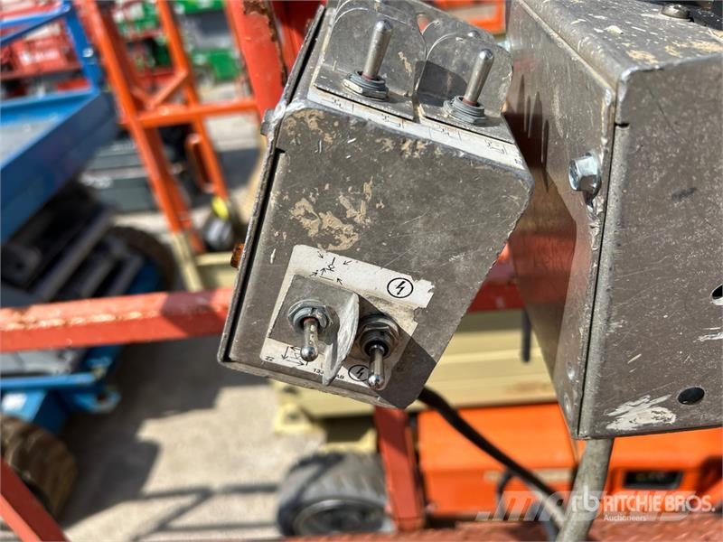 SkyJack SJ9250 Diesel Scissor Lift Scissor lifts