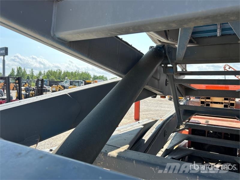 SkyJack SJ9250 Diesel Scissor Lift Scissor lifts