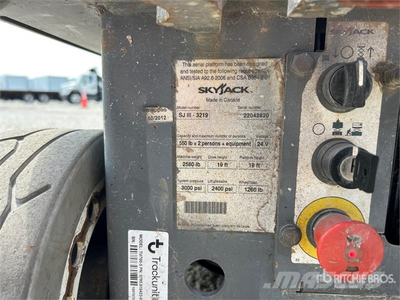SkyJack SJIII-3219 Electric Scissor Lift Scissor lifts