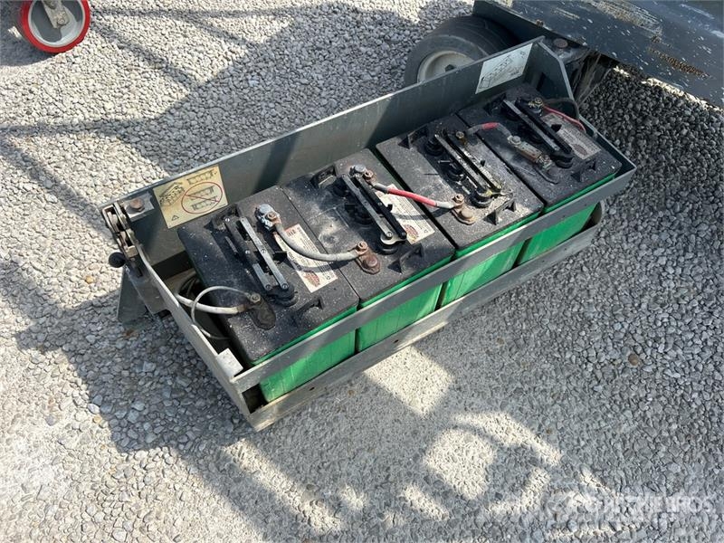 SkyJack SJIII-3219 Electric Scissor Lift Scissor lifts