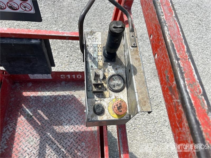 SkyJack SJIII-3219 Electric Scissor Lift Scissor lifts
