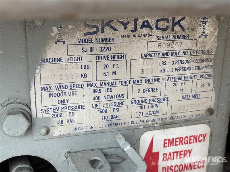 SkyJack SJIII-3220 Electric Scissor Lift Ollós emelők