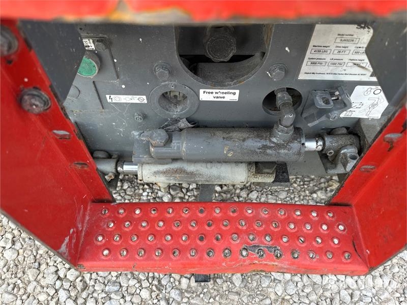 SkyJack SJIII 3226 Electric Scissor Lift رافعات مقصية الشكل