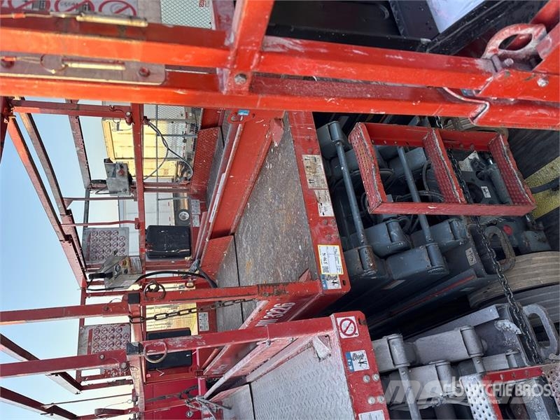 SkyJack SJIII 3226 Electric Scissor Lift Käärtõstukid