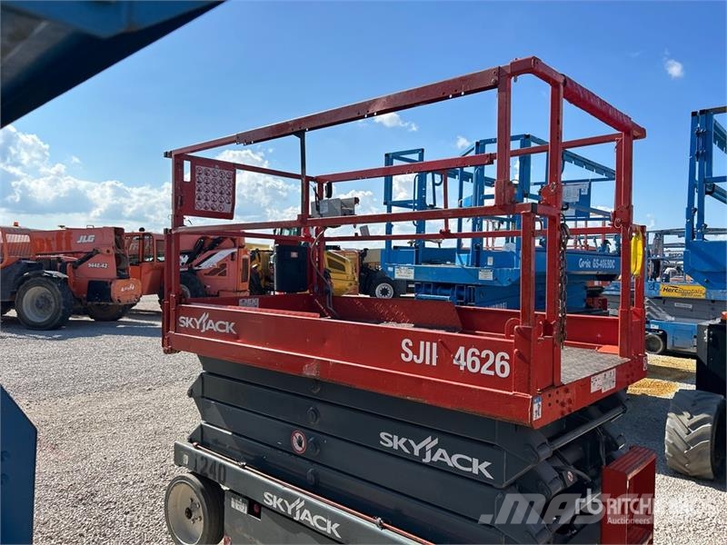 SkyJack SJIII-4626 Electric Scissor Lift Scissor lifts