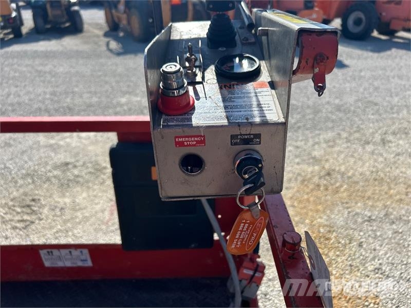 SkyJack SJIII-4626 Electric Scissor Lift Scissor lifts
