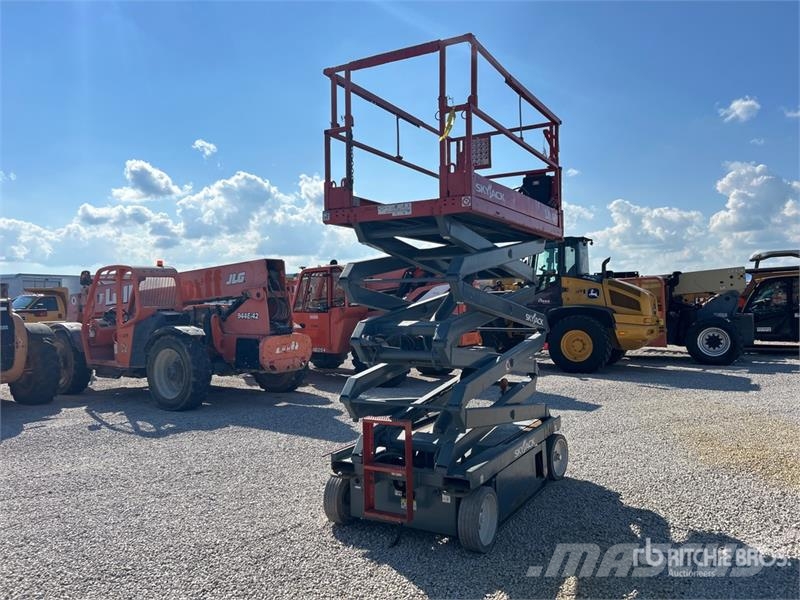 SkyJack SJIII-4626 Electric Scissor Lift Scissor lifts