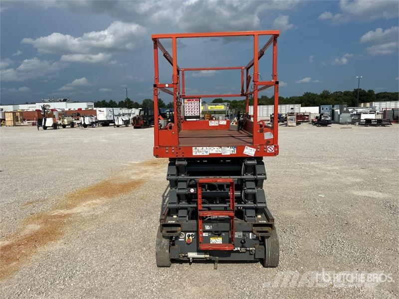 SkyJack SJIII-4632 Electric Scissor Lift Scissor lifts