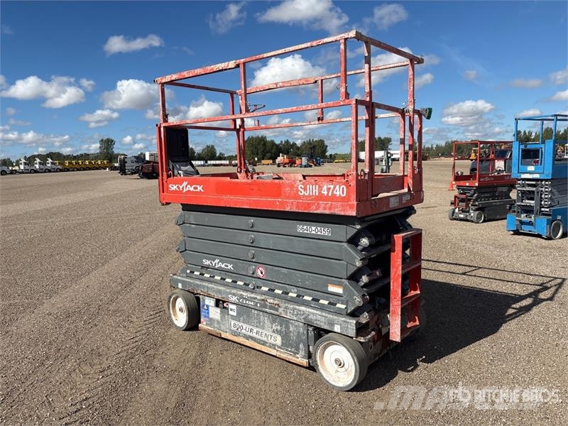 SkyJack SJIII 4740 Electric Scissor Lift Škarjaste dvižne ploščadi