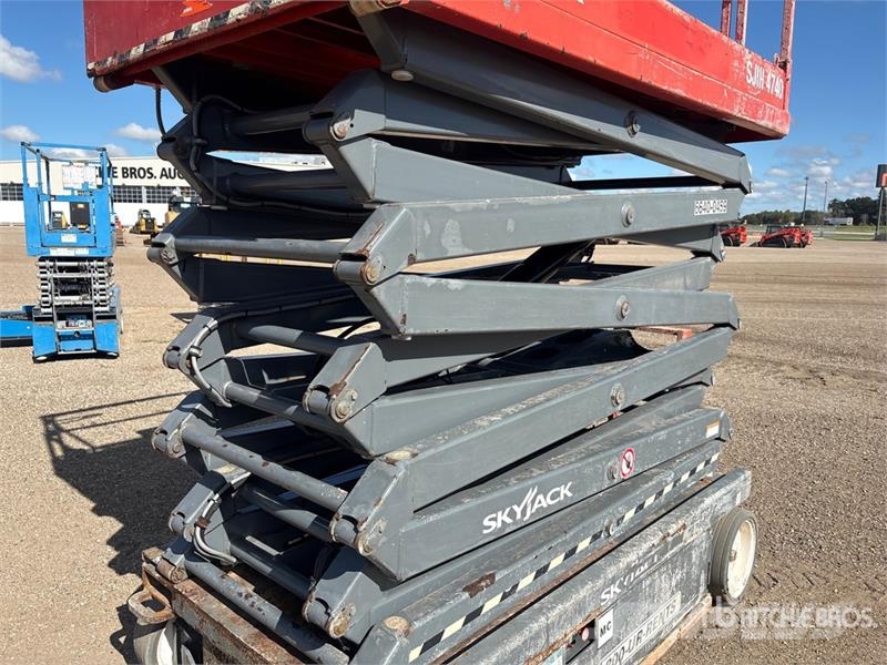 SkyJack SJIII 4740 Electric Scissor Lift Škarjaste dvižne ploščadi