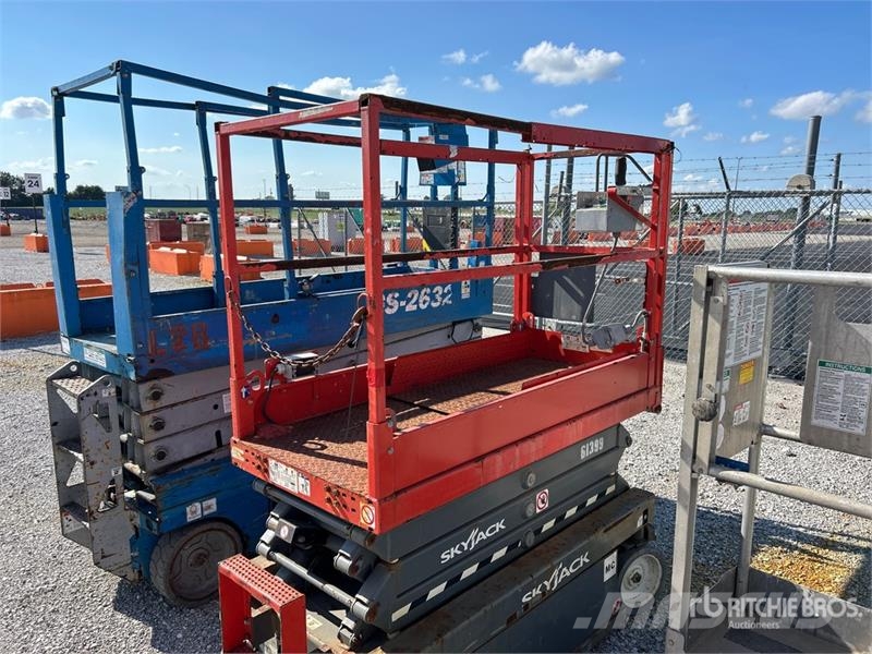 SkyJack SJIII3219 Electric Scissor Lift (Inoperable) Scissor lifts