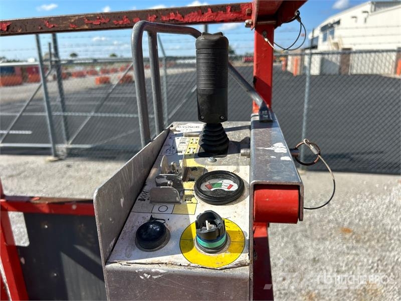 SkyJack SJIII3219 Electric Scissor Lift (Inoperable) Scissor lifts