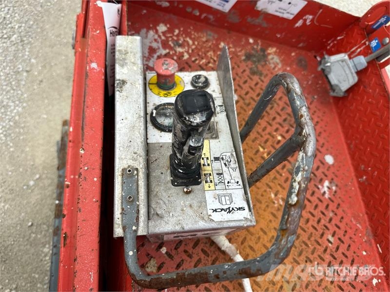 SkyJack SJIII3219 Electric Scissor Lift Elevadores de tesoura