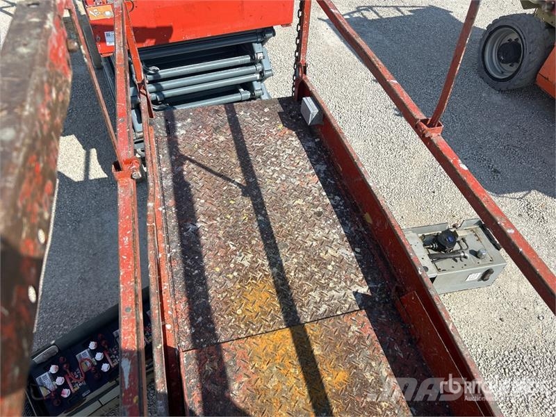 SkyJack SJIII3226 Scissor lifts