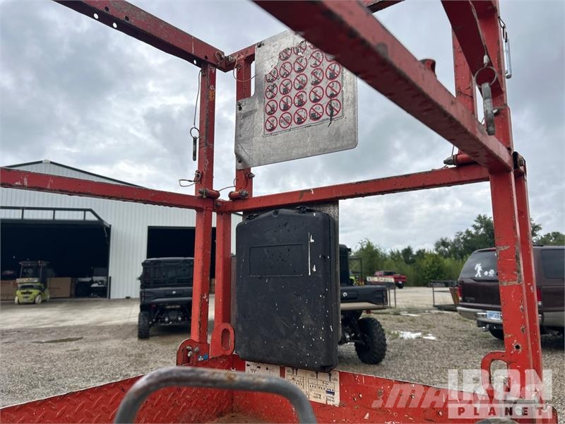 SkyJack SJIII3226 Elevadores de tesoura