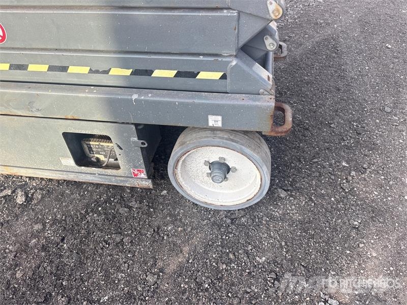 SkyJack SJIII3226 Electric Scissor Lift 剪式升降機