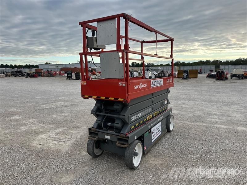 SkyJack SJIII3226 Electric Scissor Lift 剪式升降機