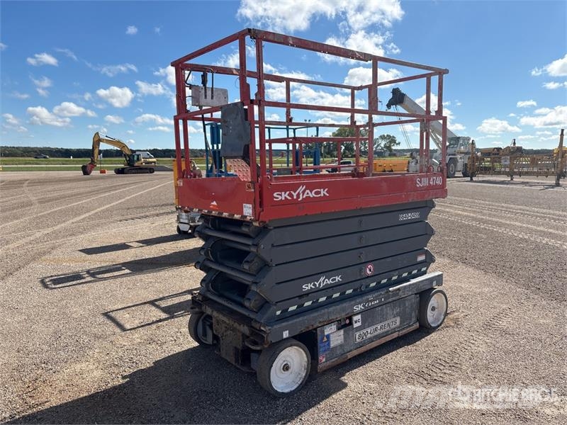 SkyJack SJIII4740 Electric Scissor Lift Scheren-Arbeitsbühnen