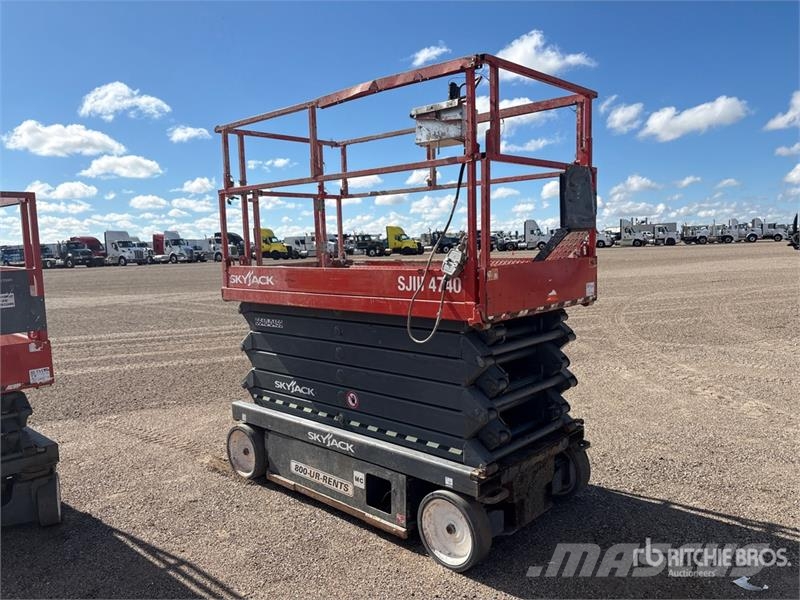 SkyJack SJIII4740 Scissor Lift Scheren-Arbeitsbühnen