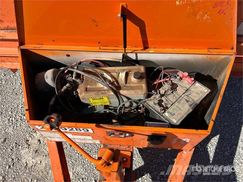 Snake River 10 ft T/A Dump Utility Trailer Самоскиди