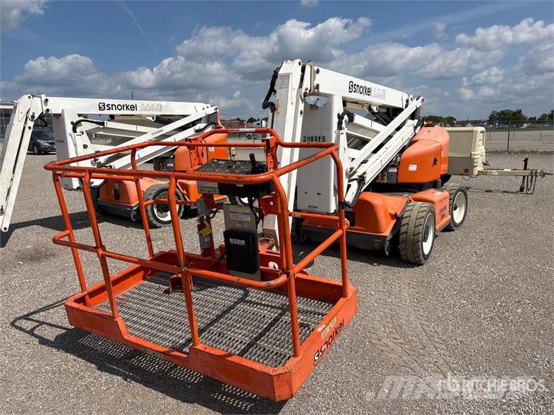 Snorkel A46JE 2WD Electric Articulating Boom Lift Plataformas con brazo de elevación manual