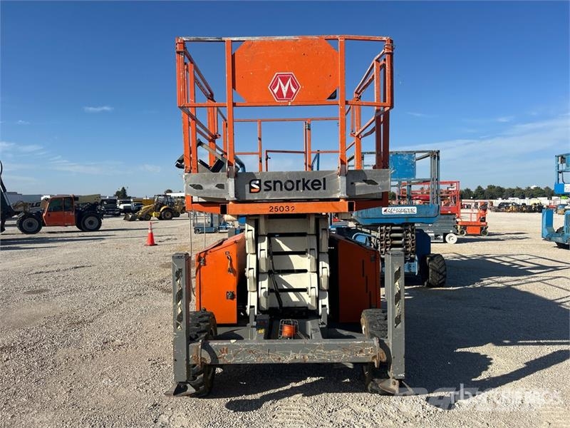 Snorkel S3370RT 4x4 Diesel Rough Terrain Scissor Lift Scissor lifts