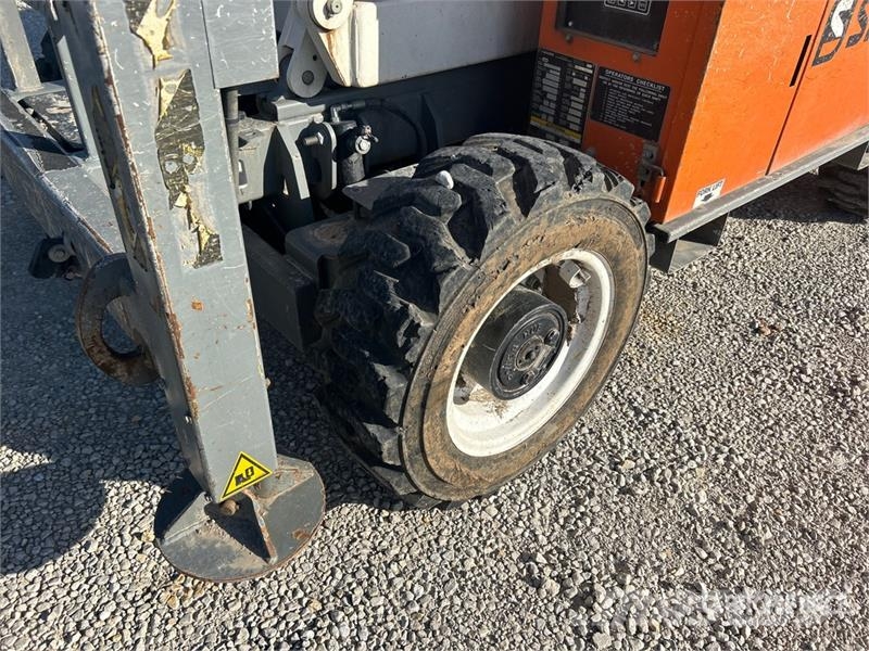 Snorkel S3370RT 4x4 Diesel Rough Terrain Scissor Lift Scissor lifts