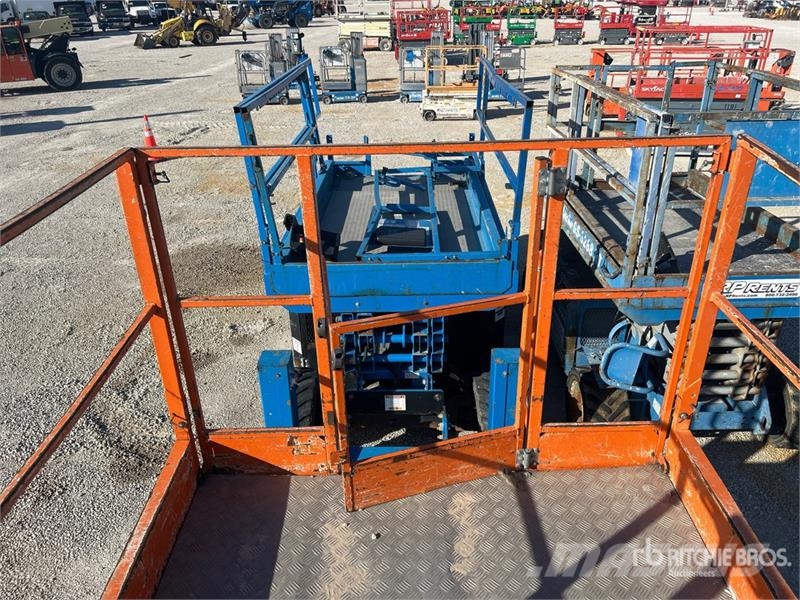 Snorkel S3370RT 4x4 Diesel Rough Terrain Scissor Lift Scissor lifts