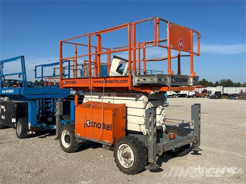 Snorkel S3370RT 4x4 Diesel Rough Terrain Scissor Lift Scissor lifts