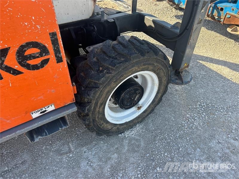 Snorkel S3370RT 4x4 Diesel Rough Terrain Scissor Lift Scissor lifts