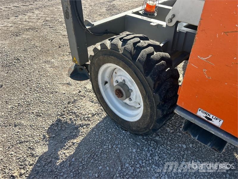 Snorkel S3370RT 4x4 Diesel Rough Terrain Scissor Lift Scissor lifts