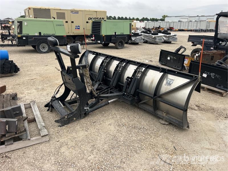 Snow Dogg CM100II 10 ft 2 Way Plow - Fits Truck スノーブレードとプラウ