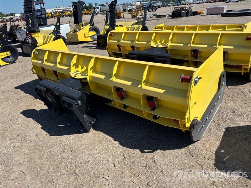 Snow Wolf Apex APXT-12A 144 in Skid Steer Pusher Sniego peiliai ir valytuvai
