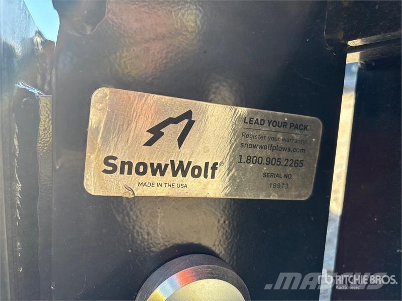 Snow Wolf Apex APXT-12C 145 in Skid Steer Pusher Sniego peiliai ir valytuvai