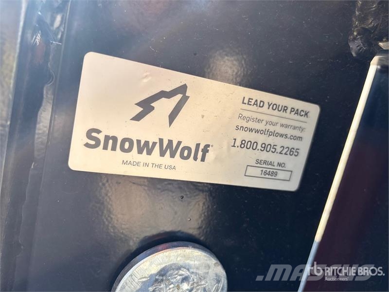 Snow Wolf Apex APXT-12A 144 in Skid Steer Pusher Sniego peiliai ir valytuvai