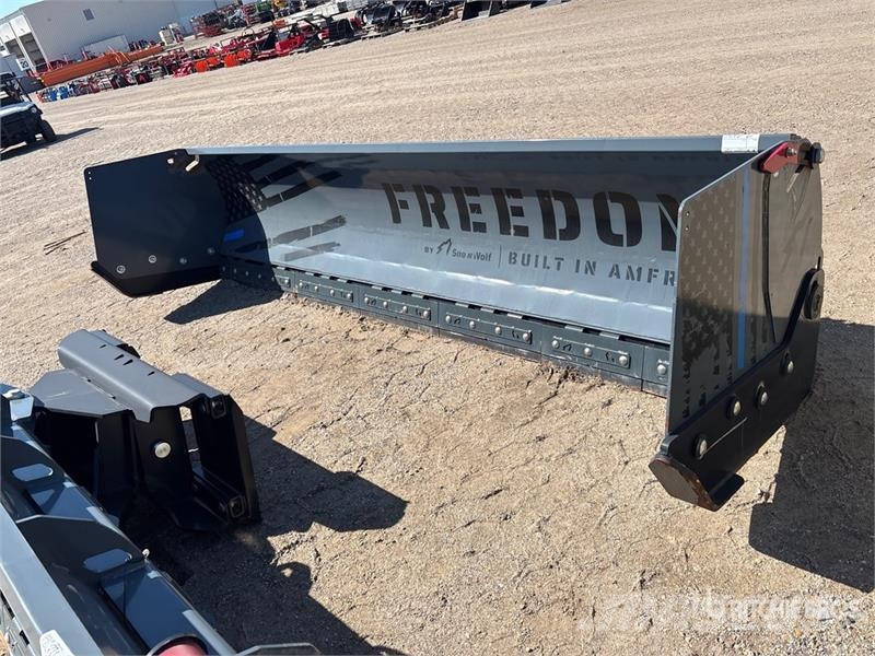  Snow Wolf Freedom FPXT-12B 144 in Skid Steer  Push Sniego peiliai ir valytuvai