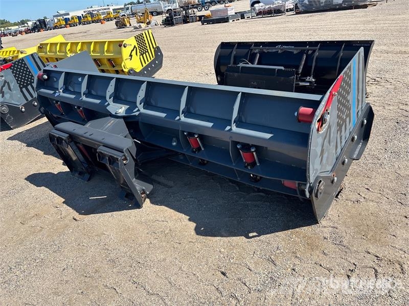 Snow Wolf Freedom FPXT-12B 144 in Skid Steer Push Sniego peiliai ir valytuvai